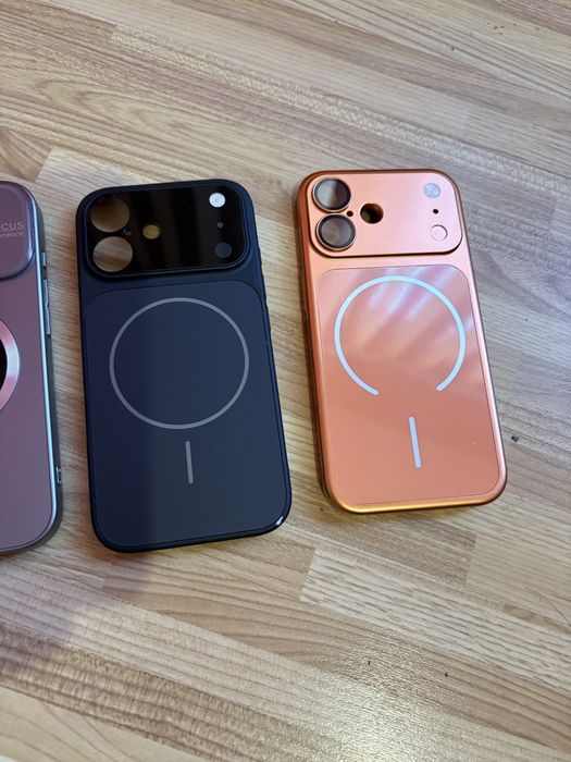 Продавам кейсчета за iphone 16