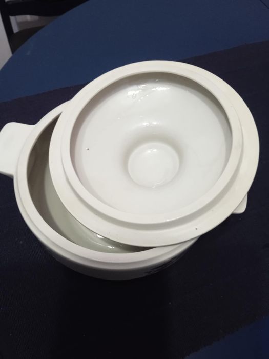 Порцеланов супник, като нов, 9см дълбочина
