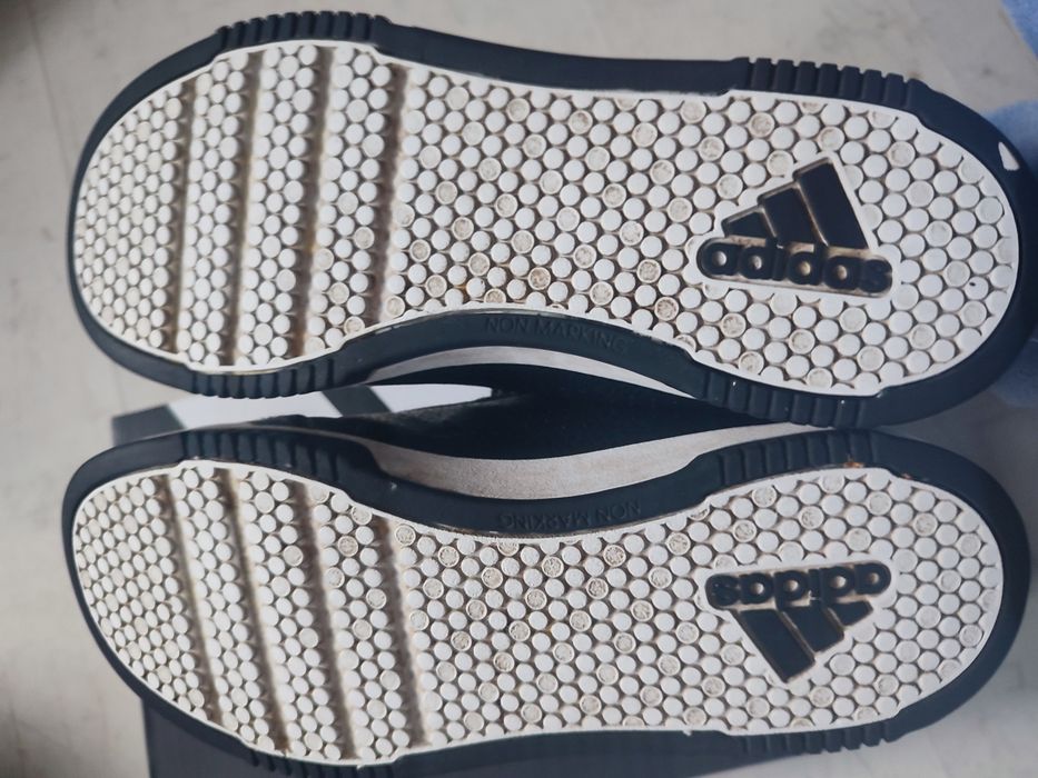 Adidas маратонки