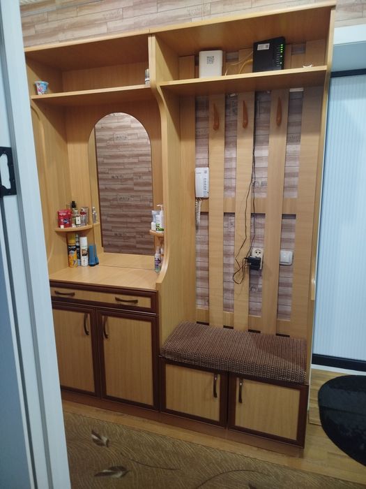 Прихожая ( гарнитур)