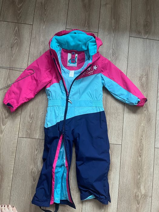 Vand combinezon 90-98cm, purtat o data, stare impecabila