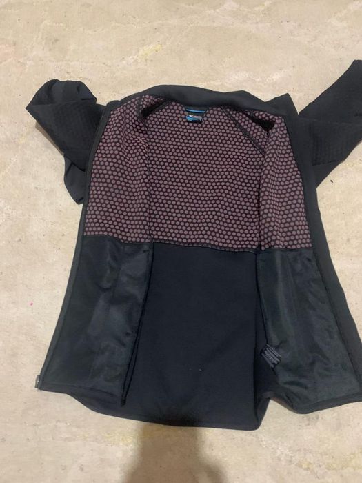 Продаваться кофта оригинал