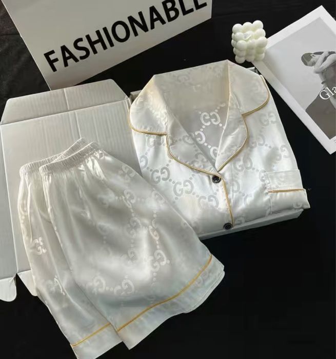 Пижама атласная