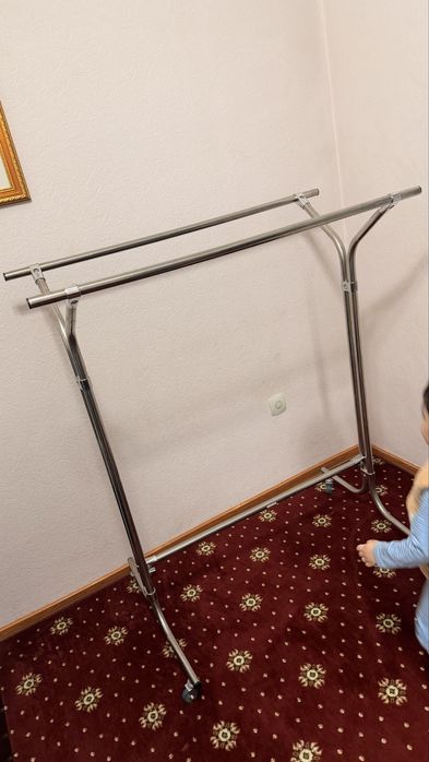 Вешалка железная