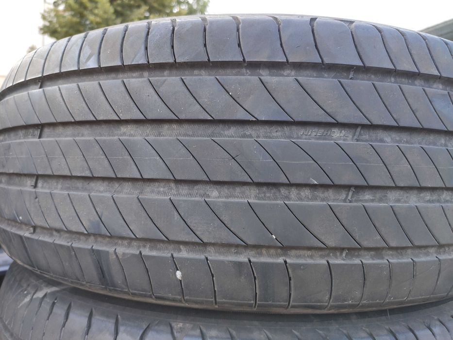 4бр Летни гуми 215 55 17 - Michelin