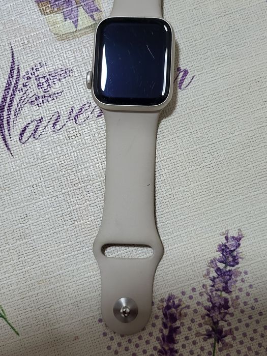 Новый часеи продам