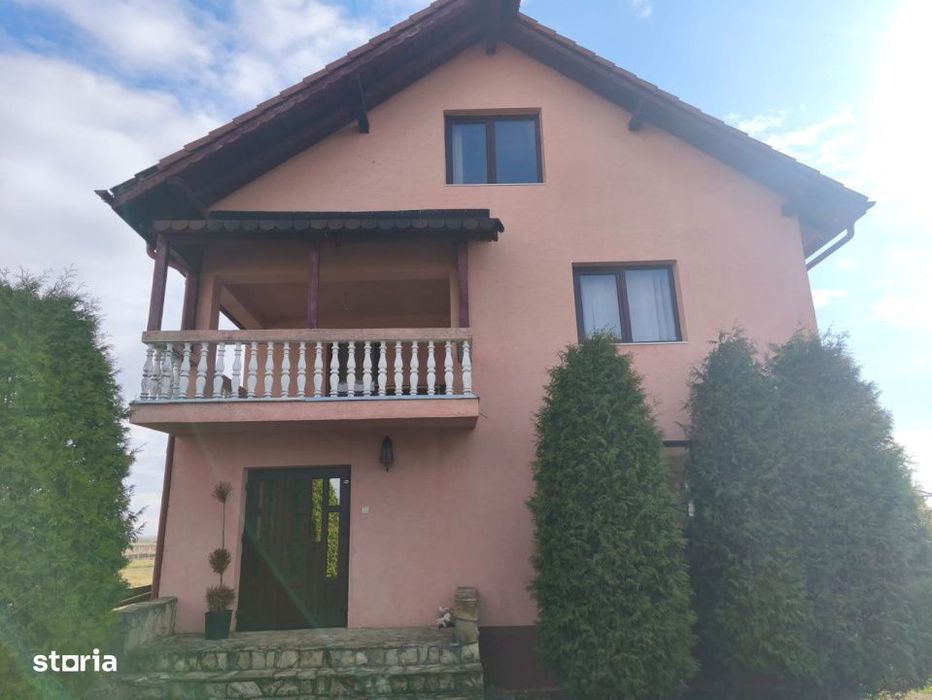 Casa individuala, 200mp utili, 1600mp teren, Radauti