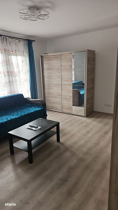 Proprietar închiriez garsonieră
