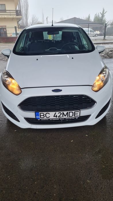 Proprietar vând ford fiesta