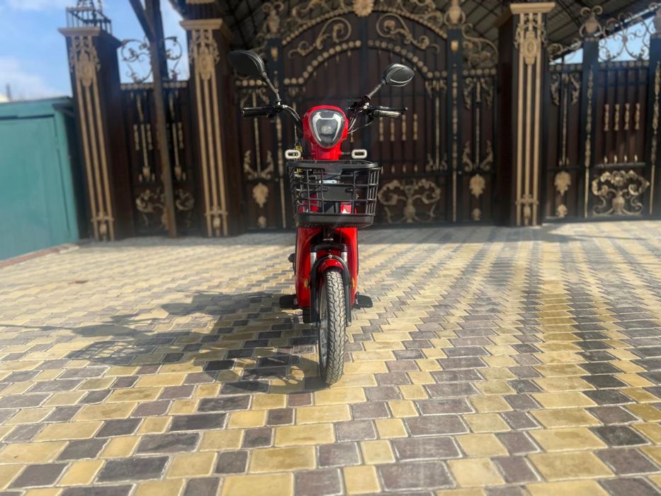 Электроскутер.