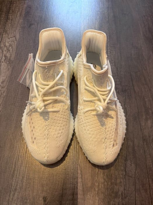 Yeezy boost 350 bone
