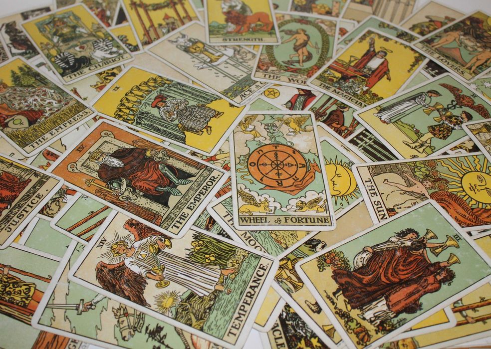 Tarot și Astrologie spre Succes