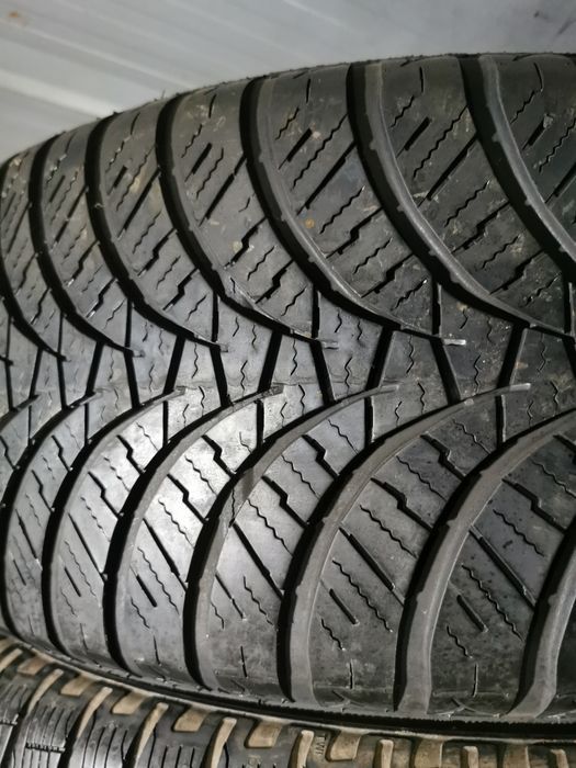 235 60 18 anvelope cauciucuri iarna suv 4X4 Hyundai kia Mazda Toyota