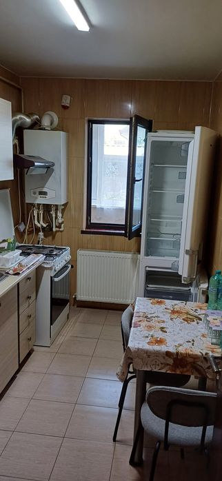 Apartament de închiriat metrou Dimitrie Leonida