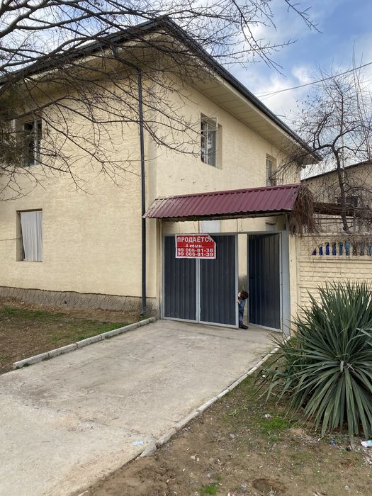 4 xonali dom sotiladi 1 etaj