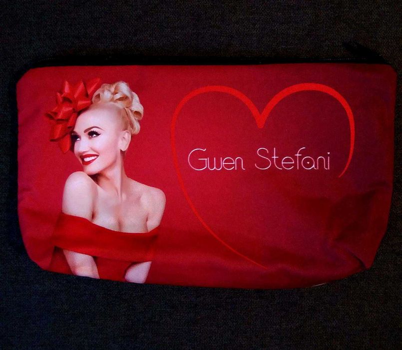 Големи несесери с различни принтове