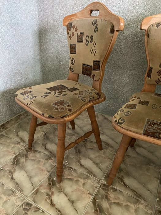 Set mobilier bucătărie din lemn masiv – masă extensibilă + bancă cu ladă + 2 scaune