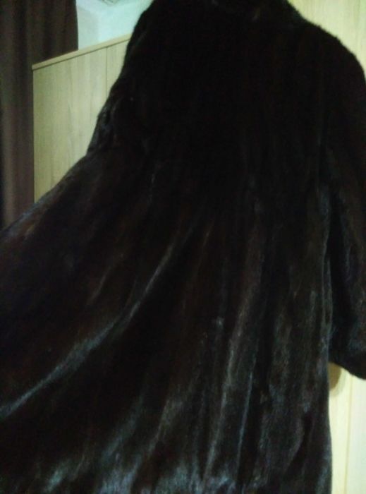 продам норковую шубу