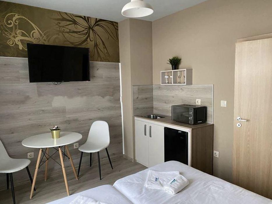 Дава се под наем Едностаен апартамент в София, Студентски град - 38 кв.м за 400 € - Снимка #1