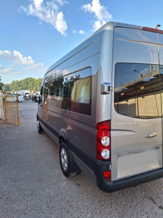 Microavtobus JAC Sunray
