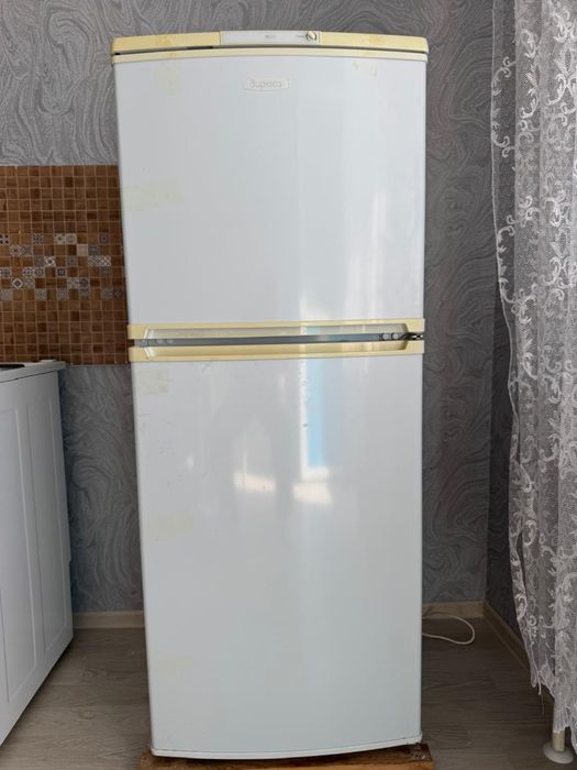 Холодильник Бирюса