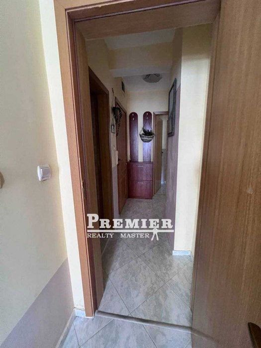 Продава се Тристаен апартамент в к.к. Слънчев бряг - 75 кв.м за 1067 €/кв.м - Снимка #1