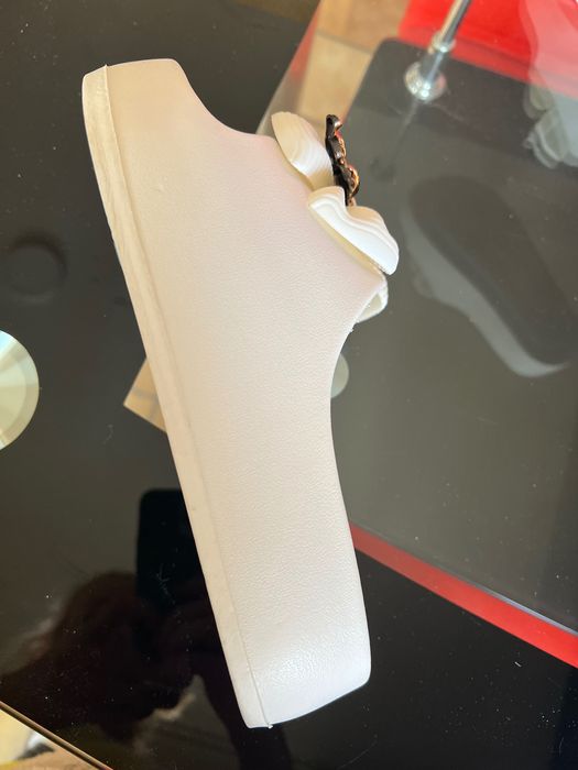 Чехли с платформа 5 см. Лято 2026