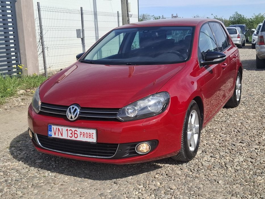 VW GOLF model STYLE 1.2 TSI Stare impecabila  revizii totale !