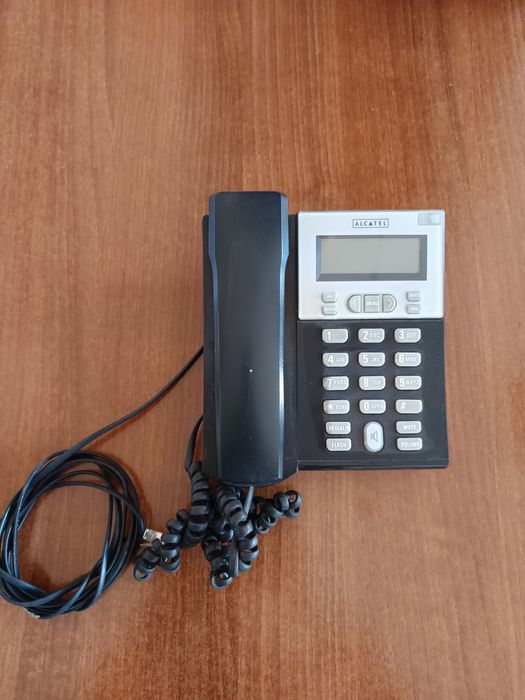 Продавам стационарни телефони