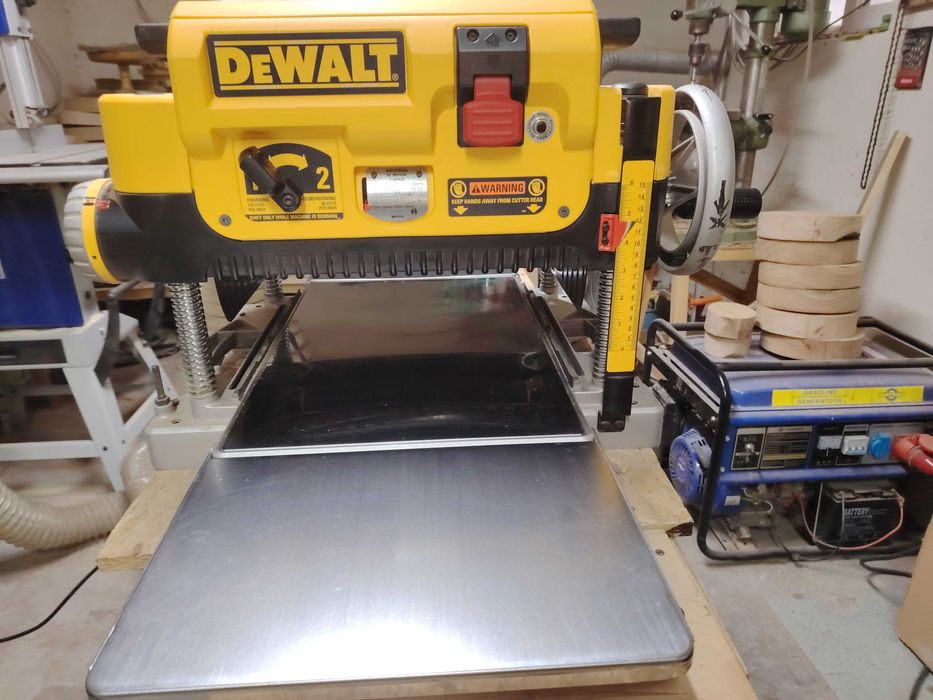 Рейсмус DEwalt 735 в хорошем состоянии и качестве