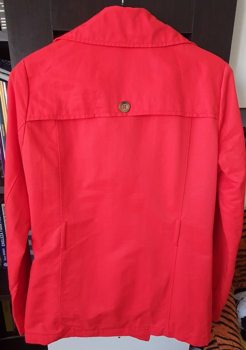 Sacou roșu nou de damă