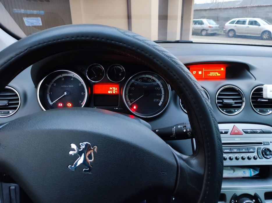 автомобил Пежо 308 sw