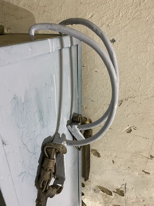 Тиски тиски тиски