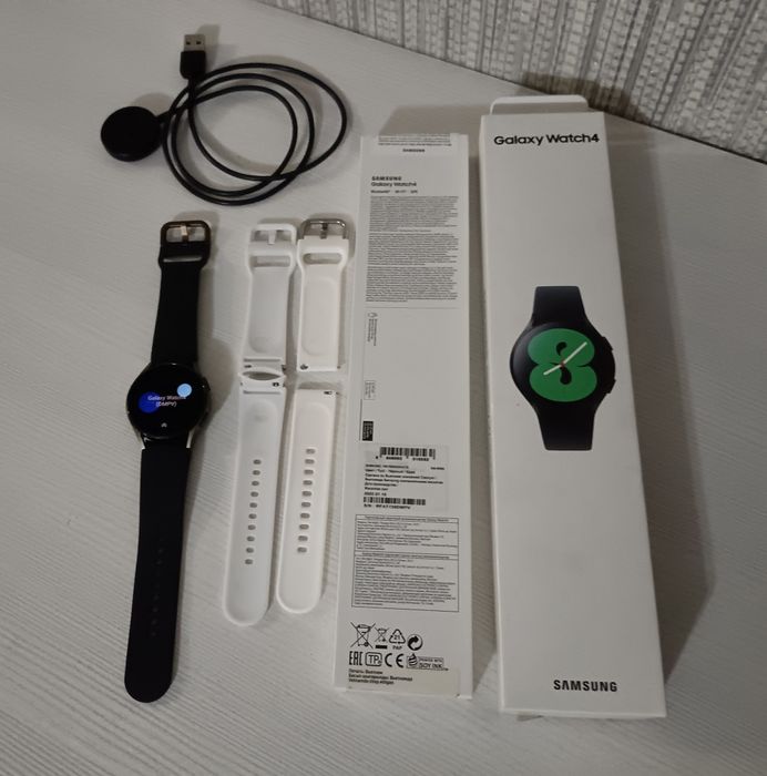 Продам часы Samsung Galaxy Watch 4