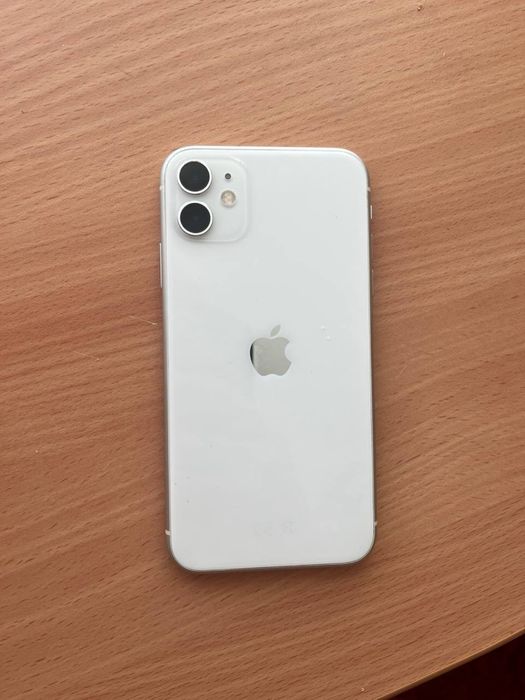 Продам айфон 11
