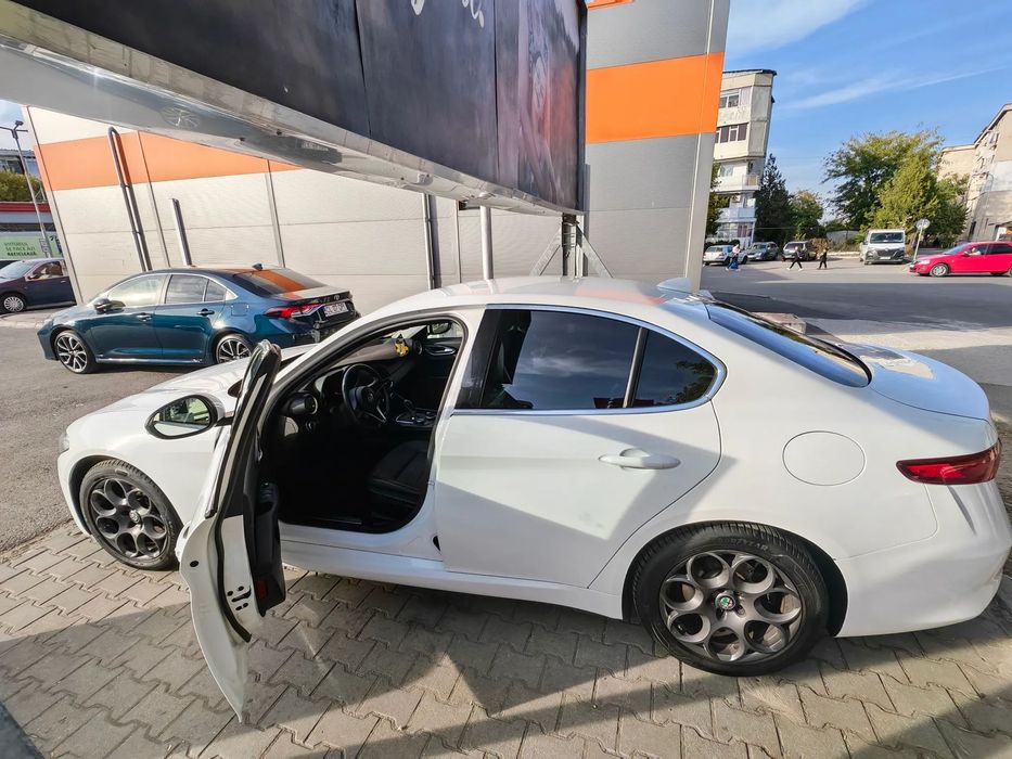 Alfa Romeo Giulia 2019 diesel, 16.106 € — imagine 3