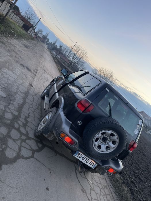 Vand Nissan terraro 2