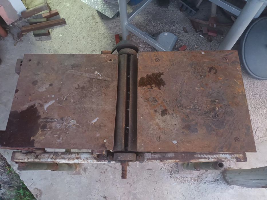 Abric cu masa reglabil