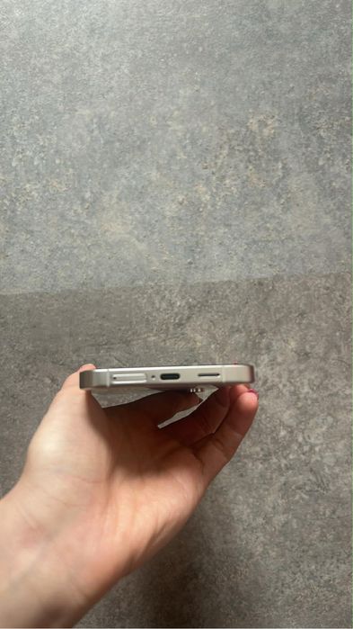 Телефон Samsung Galaxy S24+