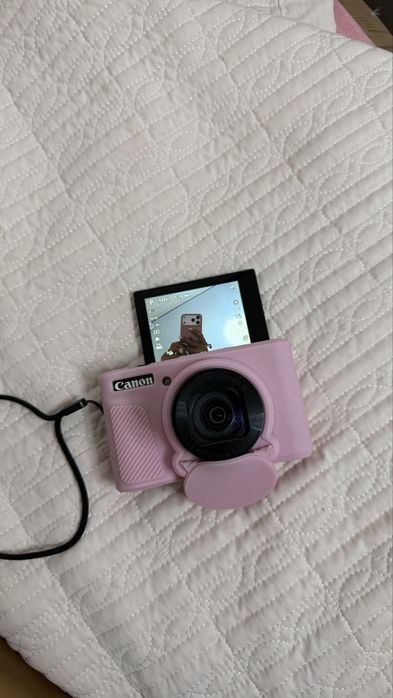 Продам Canon камеру, модель SX740 hs.