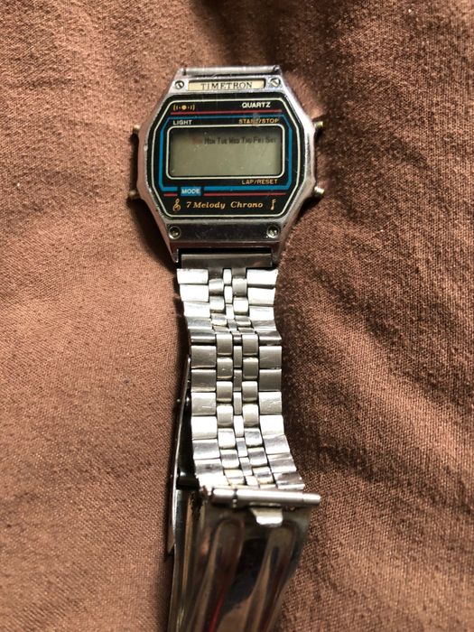 Casio и  ел и рекламни часовника..