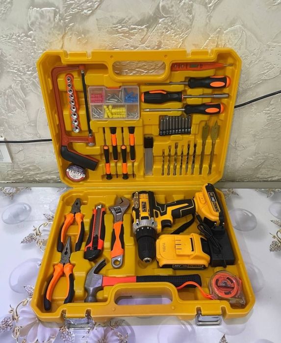 Шуруповерт новый