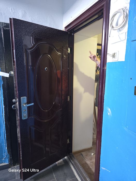 Дверь входная / Шанхай