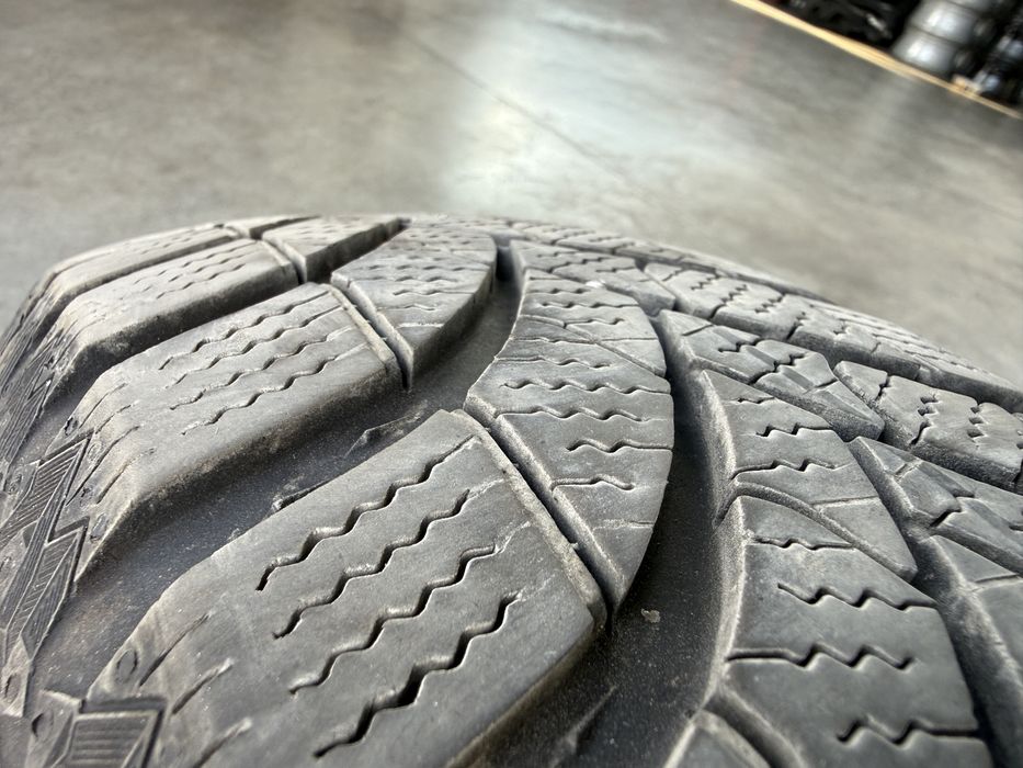 4бр. КАТО НОВИ Зимни Гуми 165/70R/14 -SEMPERIT- DOT:3525+4123- 8.2мм+6.1мм.