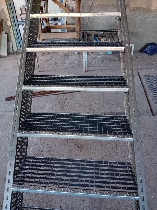 Scara metalica zincata 4mm