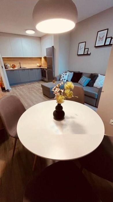 Дава се под наем Двустаен апартамент в София, Хладилника - 50 кв.м за 650 € - Снимка #1