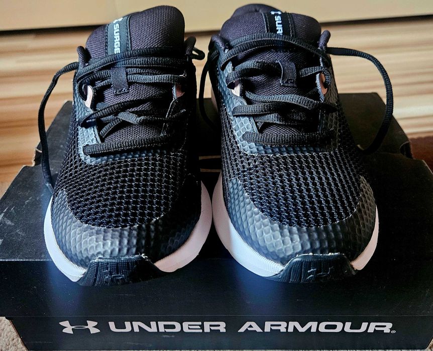 Дамски маратонки Under Armour