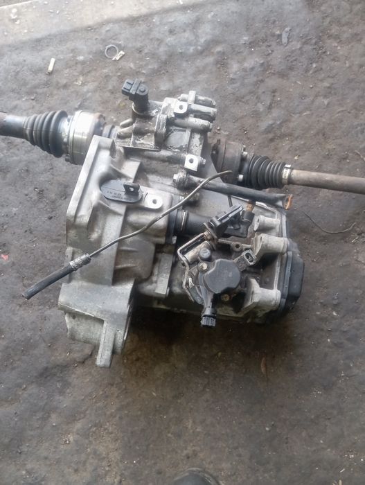 Каробка Фольксваген Пассат в3 в4