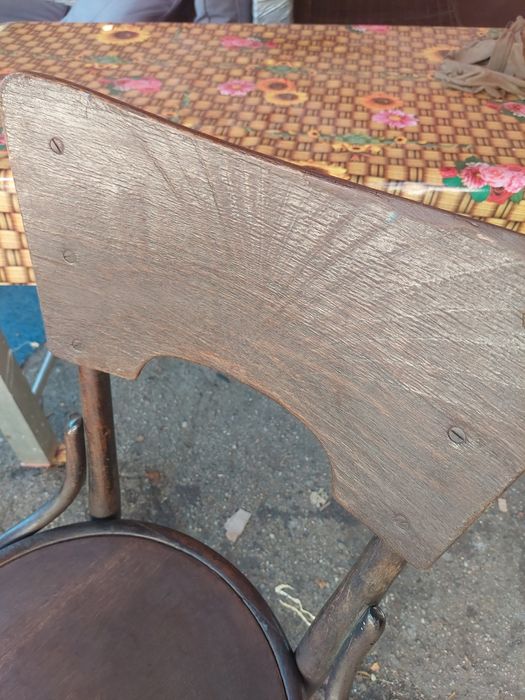 Scaun Thonet cu surub an 1900