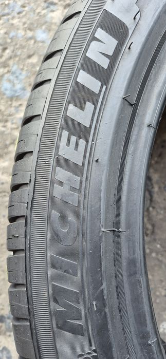 4 anvelope vara ca noi Michelin,fata 285/40/21,spate 315/35/21.Pret/bucata